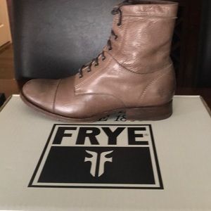 FRYE ERIN WORKBOOT